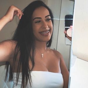 Meet your Posher, Stacy